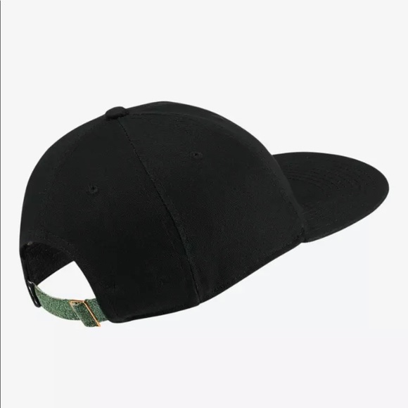 EXCLUSIVE | NIKE SB DUNK | QS DOG WALKER | HAT - Picture 3 of 6